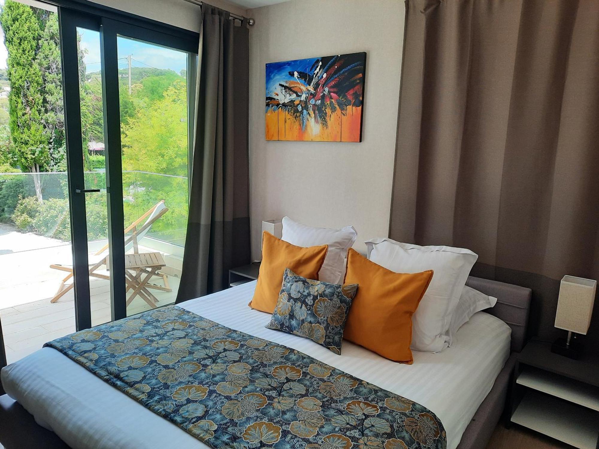 Hpc Suites - Cassis Centre - Parking Gratuit & Piscine Chauffee Bilik gambar