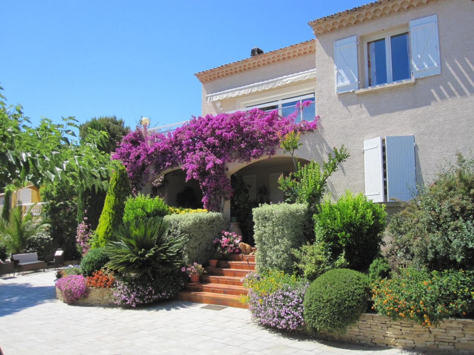 Hpc Suites - Cassis Centre - Parking Gratuit & Piscine Chauffee Bilik gambar